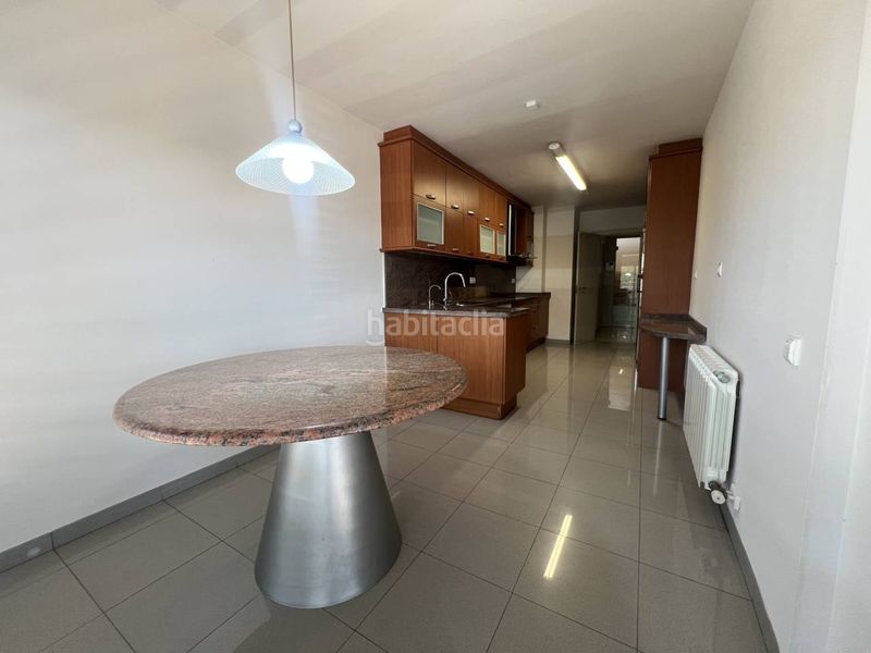 Foto adbcd2d4-ca79-4943-9248-b87da7025b1c. Location duplex avec chauffage dans Barri del Centre Terrassa
