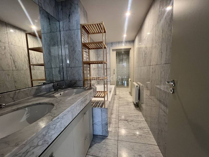 Foto e83e2c9b-c053-4b46-91c4-72125a3cbbe0. Location duplex avec chauffage dans Barri del Centre Terrassa