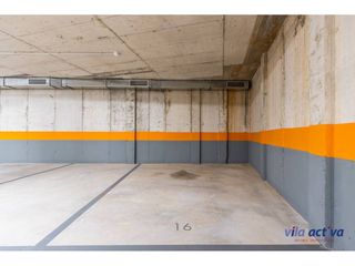 Autoparkplatz in Calle salmerón 87. Para coche