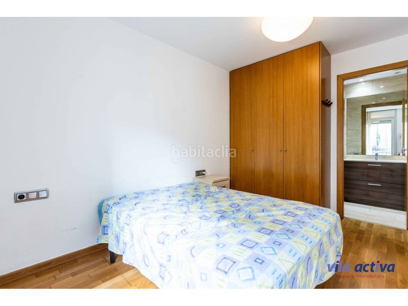 Foto ac0a485e-2f8c-4379-9625-eb366a2cede1. Pis amb calefacció aparcament a Barri del Centre Terrassa