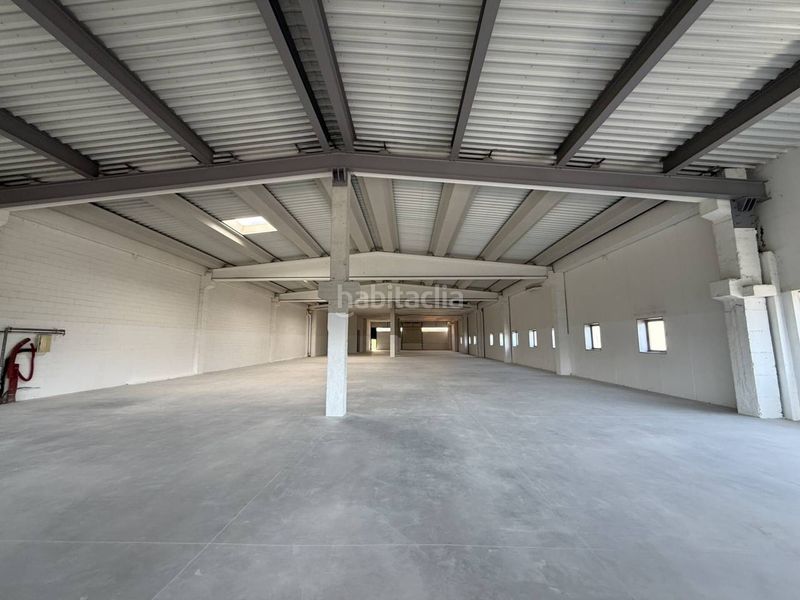 Foto 3327b7e3-6a1b-4515-b122-f3b69a167000. Rent industrial building in Can Parellada Terrassa