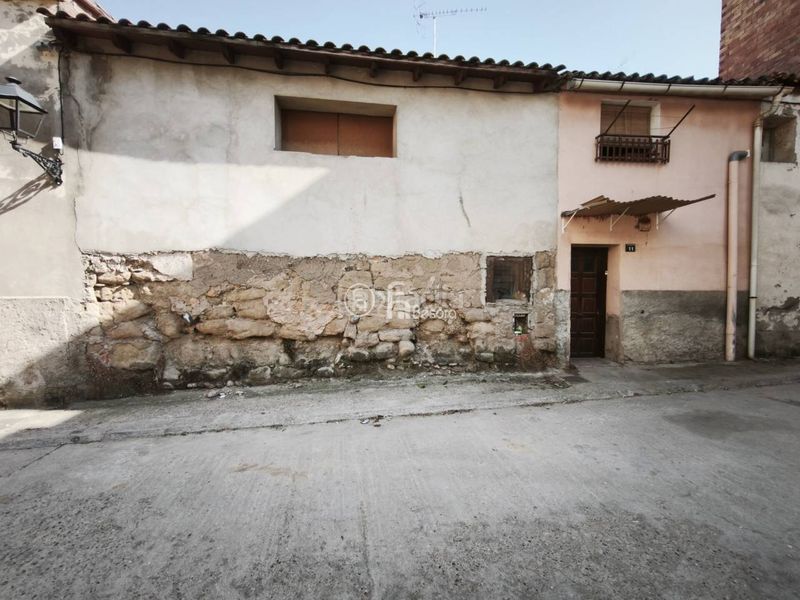 Foto 8a639038-716d-45ca-963e-399d24131f95. Casa amb aparcament a Térmens