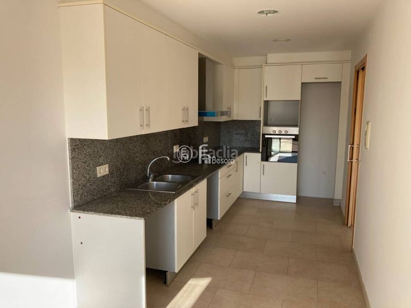 Foto e6b4d940-f813-4296-af5a-fac595f5c949. Casa adossada amb calefacció aparcament a Poal (El)