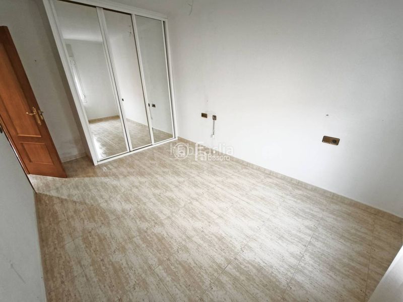 Foto 685363fb-d5a8-40cc-87a1-d71af52ff5e1. Casa adossada amb calefacció aparcament a Benavent de Segrià