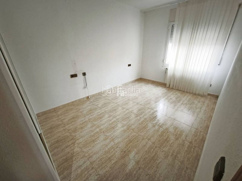 Foto 7b5d57d7-f2d9-4af3-8d72-e0ab36f8329f. Casa adossada amb calefacció aparcament a Benavent de Segrià