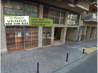 Local commercial à Instituts-Universitat. Rambla aragon  alcalde sol, local comercial 700 m2. en venta, ne