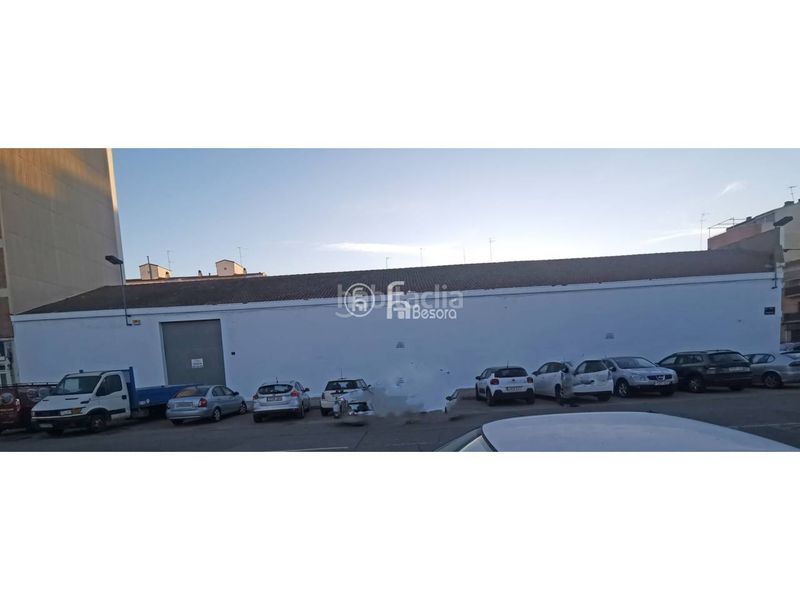 Foto b4bb0485-8a87-4fca-91a5-0d162c7b0d18. Area edificabile industriale in Pardinyes Lleida