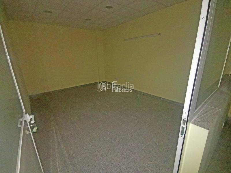 Foto 6c25b6bc-2a27-407b-a0fb-37b695258432. Lloguer local comercial a Cappont Lleida