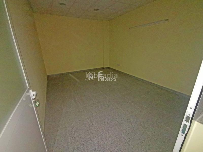 Foto da5d391e-f49d-4f5c-b337-455dd9e552bb. Location local commercial dans Cappont Lleida