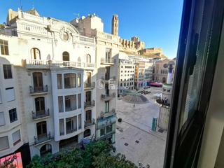 Flat  Arc del pont. Piso en venta en centre històric, plaza. san joan  arc del pont