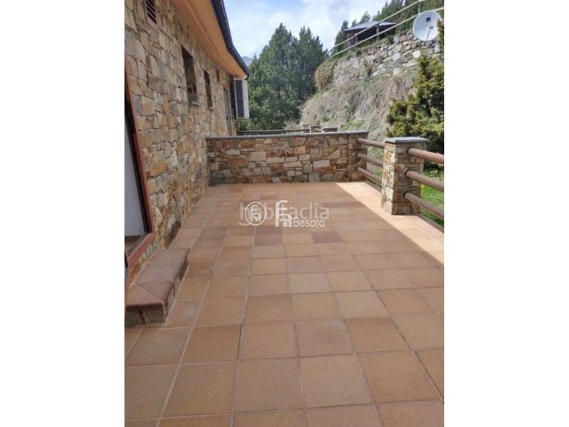 Foto 432cc293-89fd-46c2-b8f8-4a86172fe172. Casa adossada amb calefacció aparcament a El Forn-Prats-Meritxell Canillo