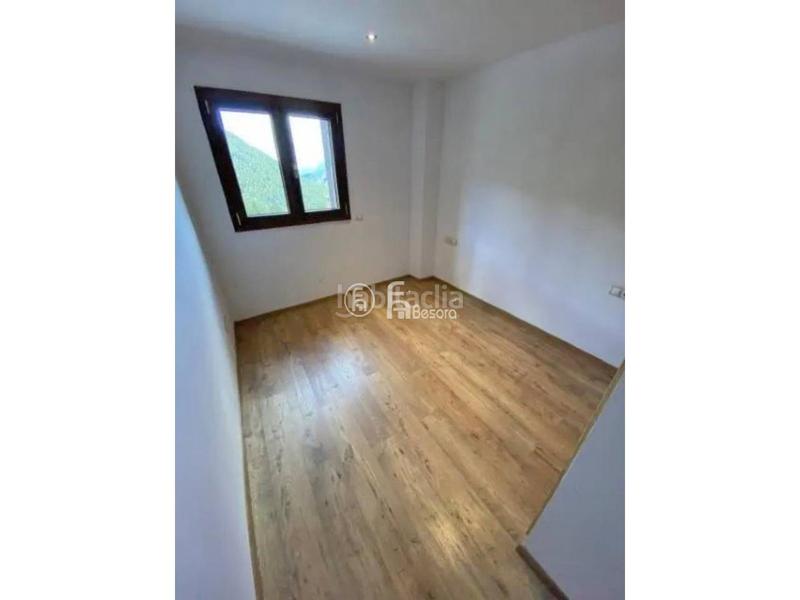 Foto 5e02e23e-e834-4f56-a1ad-ead1ccc9a62f. Casa adossada amb calefacció aparcament a El Forn-Prats-Meritxell Canillo