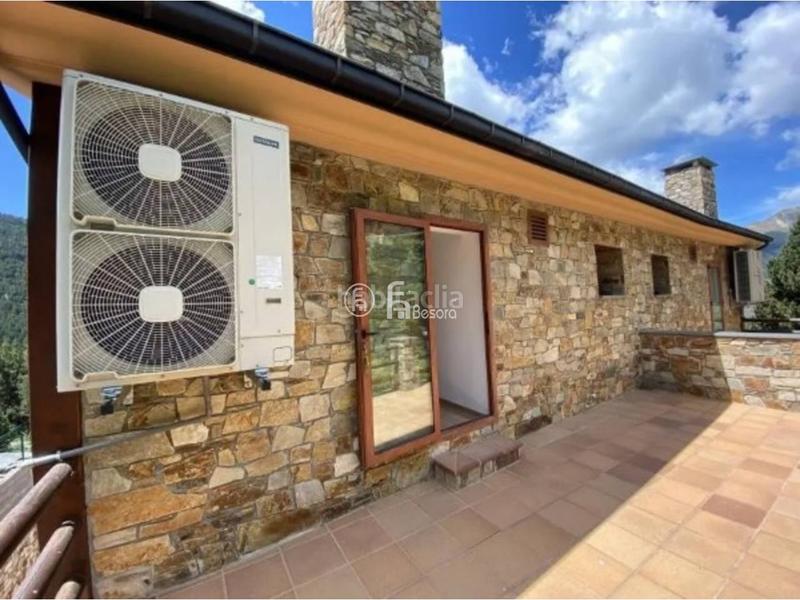 Foto 23b0d529-38dc-4054-bfea-39c32b7c69ac. Reihenhaus mit heizung parking in El Forn-Prats-Meritxell Canillo