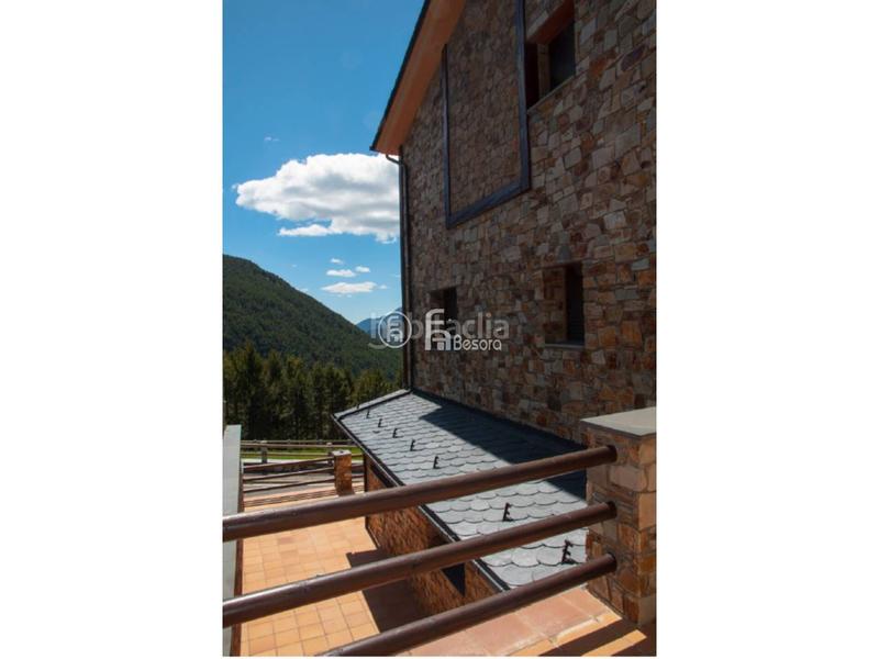 Foto f581831c-42ad-48e2-8cfd-af69eec2678f. Reihenhaus mit heizung parking in El Forn-Prats-Meritxell Canillo