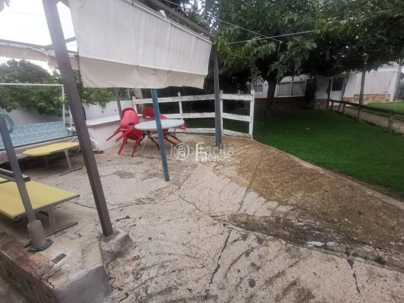 Foto 524d4714-e79a-4a4d-89fa-bdb355a67a61. Chalet con riscaldamento parcheggio piscina in Ciutat Jardí Lleida