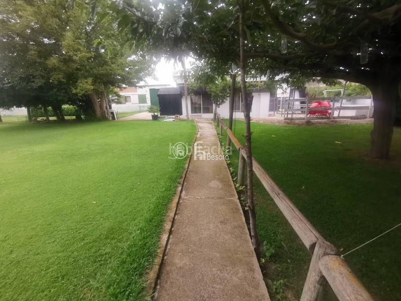 Foto 3d2c48e8-3c37-466e-abe1-c8562df5ab6e. Chalet venta de villa capital, partida boixadors en Lleida