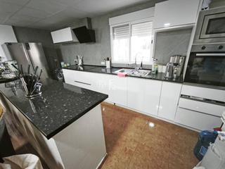 Chalet à Rosselló. Venta de una villa en rosselló