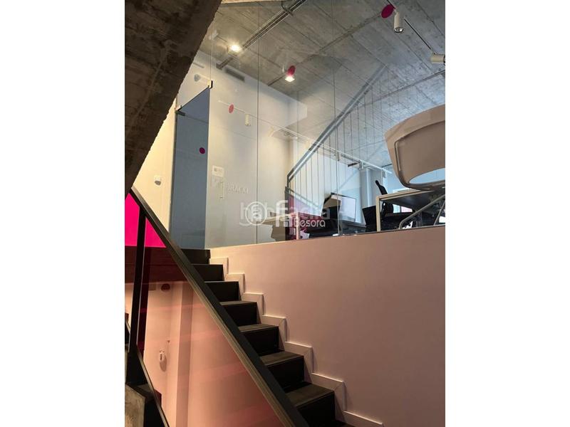 Foto a2847224-1f70-4449-80c4-818c1f3baf55. Alquiler local comercial alquiler de local comercial capital, eix comercial calle magdalena, posibilidad instalar salida de humos. en Lleida