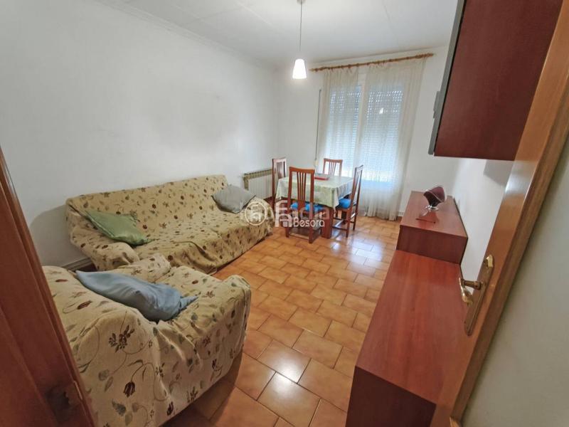 Foto 489937f7-7b1e-4d4b-9f1b-28f966c7bace. Casa bifamiliare con riscaldamento parcheggio in Joc de la Bola - Camps d'Esports Lleida