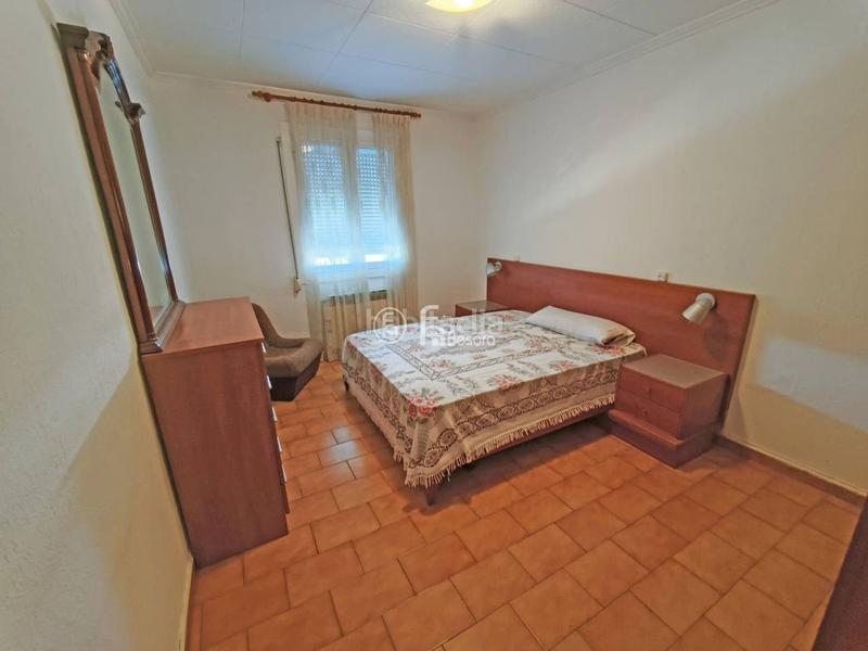 Foto c82cf1eb-62c0-410e-ab06-55d6e2c4e32e. Casa bifamiliare con riscaldamento parcheggio in Joc de la Bola - Camps d'Esports Lleida