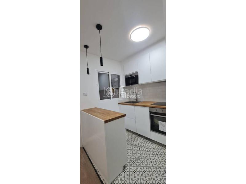 Foto e905c3eb-f623-49c8-a995-86eaf832b91c. Flat with heating in Centre Històric Lleida