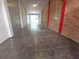Local Comercial  Avenida miquel batllori. Venta de local comercial en lleida capital  avda. miquel batllor