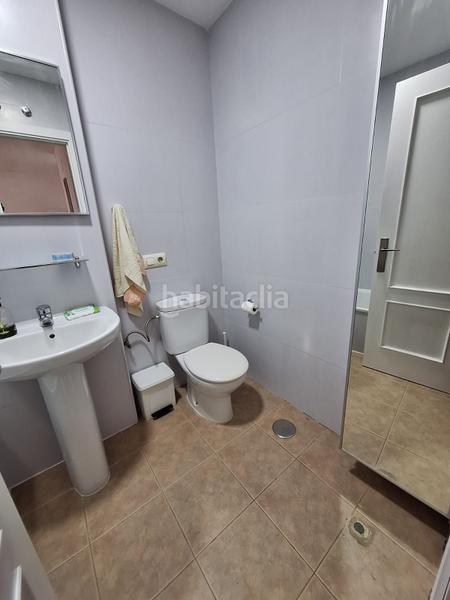 Foto f517d3e1-536c-447b-96d5-e825d136e8bc. Alquiler piso se alquila piso reformado centro en Línea de la Concepción (La)