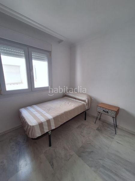Foto 779e384f-f363-4992-8c0c-12a199f38048. Miete etagenwohnung in calle real 43 in Centro-San Felipe-Huerta Fava Línea de la Concepción (La)
