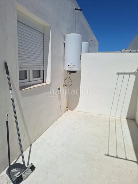 Foto 15b7cbce-74a4-4238-bf6e-e56e6d81d416. Alquiler casa  con piscina sin estrenar en La Atunara-Periáñez Línea de la Concepción (La)