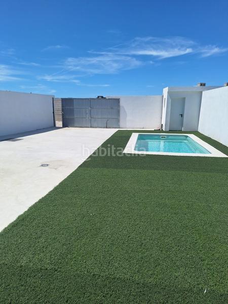 Foto 2c51b8a2-1621-4b42-9dbf-694394a23a7e. Alquiler casa  con piscina sin estrenar en La Atunara-Periáñez Línea de la Concepción (La)