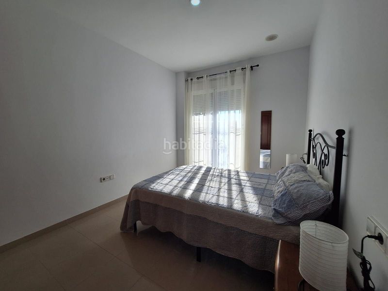 Foto 10e8aa6a-524f-4371-9f95-b94578c64159. Lloguer pis a Centro-San Felipe-Huerta Fava Línea de la Concepción (La)