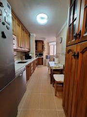 Miete Etagenwohnung  Balmes. Balmes  piso con parking