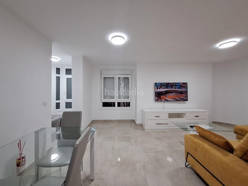 Foto 9ab5645e-197b-4cae-b67f-7477ba15ebb8. Lloguer pis amb aparcament a Centro-San Felipe-Huerta Fava Línea de la Concepción (La)