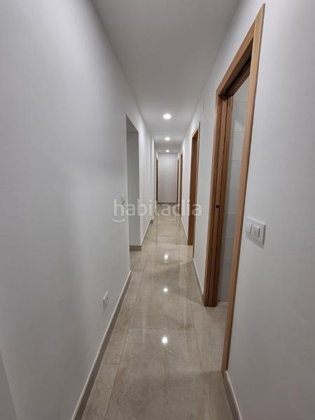 Foto a37cfb8e-56c3-4b25-beea-18b8dea3c3e8. Lloguer pis amb aparcament a Centro-San Felipe-Huerta Fava Línea de la Concepción (La)