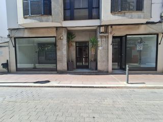 Lloguer Local Comercial a Calle del sol 12. Centro - se alquila local