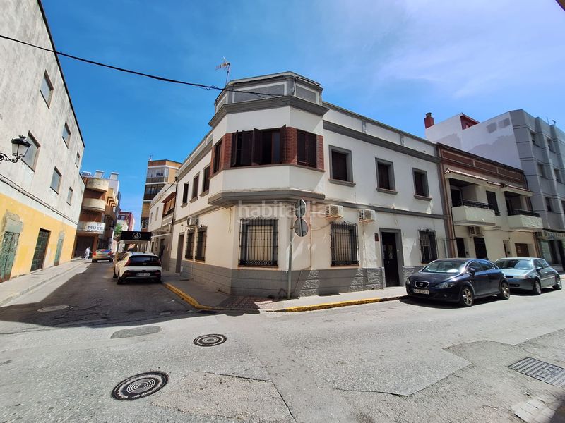 Foto 23d7cee7-b700-4942-ab82-8d97e2ec4b20. Edifici a calle san josé 8 a Santa Bárbara-Ciudad Deportiva Línea de la Concepción (La)