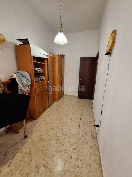 Foto 44ed6e99-dd4b-4897-bf8b-6c709cd470db. Edifici a calle san josé 8 a Santa Bárbara-Ciudad Deportiva Línea de la Concepción (La)