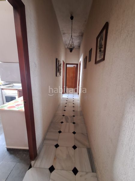 Foto 53d8fcd7-fb21-4c30-aef3-24858c6baa88. Edifici a calle san josé 8 a Santa Bárbara-Ciudad Deportiva Línea de la Concepción (La)