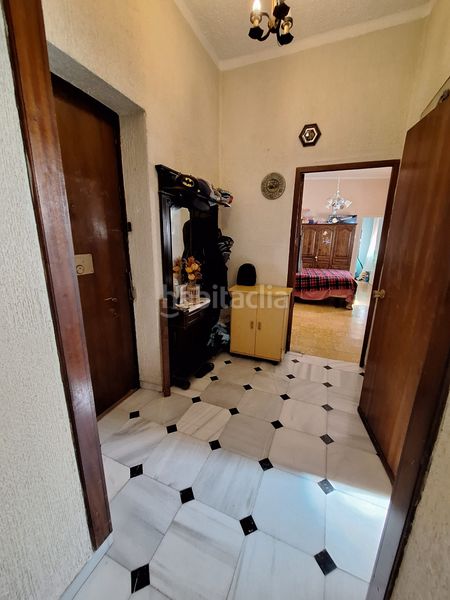 Foto 5d623e25-c69a-4ce3-ba02-4c2c38e37ca5. Edifici a calle san josé 8 a Santa Bárbara-Ciudad Deportiva Línea de la Concepción (La)