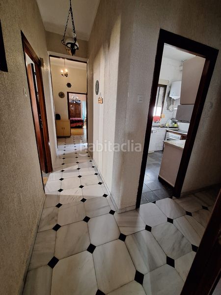 Foto 6e4b14fd-718b-4b10-abd7-0c3479ef00fb. Edifici a calle san josé 8 a Santa Bárbara-Ciudad Deportiva Línea de la Concepción (La)