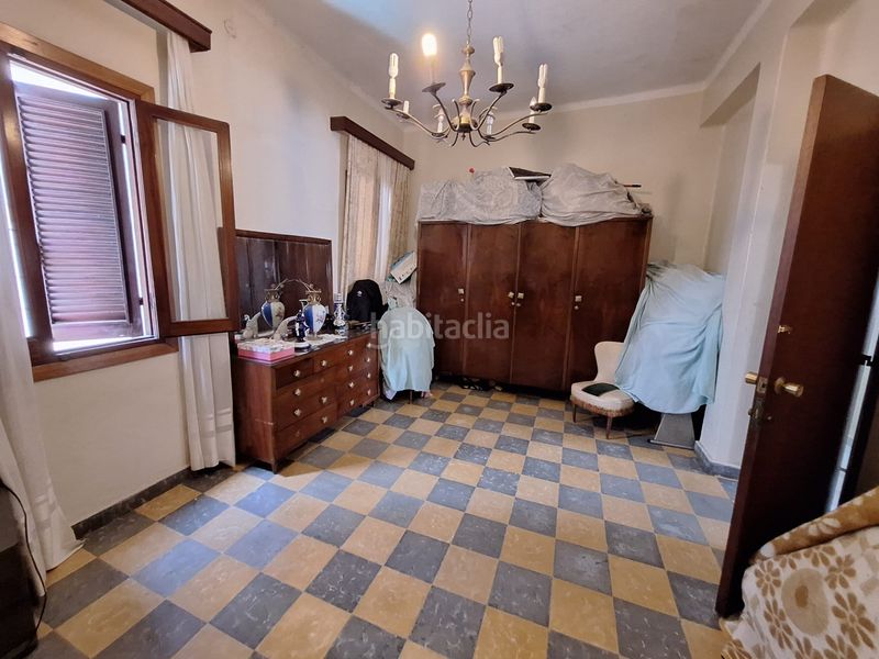 Foto 85a857c5-2017-4162-9c01-633a04a289bb. Edifici a calle san josé 8 a Santa Bárbara-Ciudad Deportiva Línea de la Concepción (La)