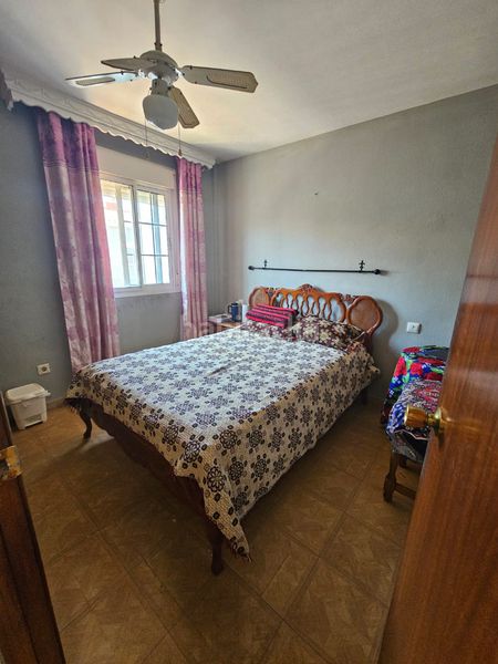 Foto b621cef6-9e7b-4693-a785-7233d70326e6. Casa a calle san josé 76 a Huerta Fava-Santiago Línea de la Concepción (La)