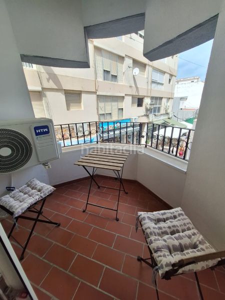 Foto 4d43aae0-d3fe-4f95-add6-cac1de675e84. Lloguer pis a calle jardines 15 a Centro-San Felipe-Huerta Fava Línea de la Concepción (La)