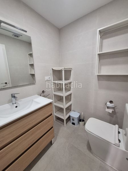 Foto ed768136-5146-4531-b31e-a7e41a52b14a. Lloguer pis a calle jardines 15 a Centro-San Felipe-Huerta Fava Línea de la Concepción (La)