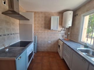 Casa a schiera in Carretera san roque 81. Casa adosada en campamento
