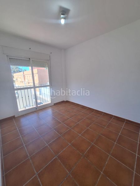 Foto ddca3779-ce44-4841-abd4-d33bafa1ad46. Casa adossada a carretera San Roque 81 a Puente Mayorga-Campamento San Roque