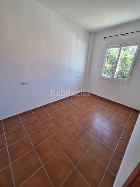 Foto f899e7dd-d1b9-4437-ae4e-78cf0673a899. Casa adossada a carretera San Roque 81 a Puente Mayorga-Campamento San Roque