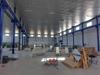 Lloguer Nau industrial a Las Vegas - Campoaras. Nave comercial en alquiler en lucena con dos puentes grua