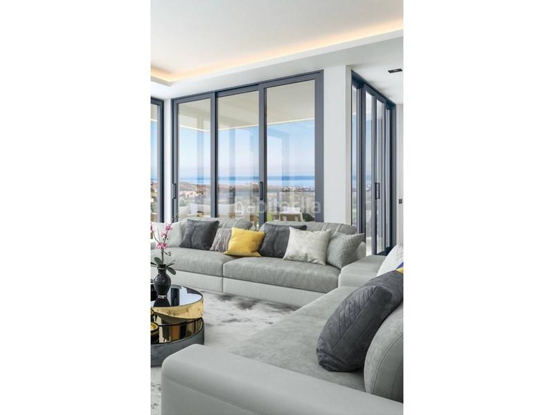Foto 14560472-0960-49f7-83e2-b404a5602984. Piso promocion en venta en urbanización calahondagolfriviera del solmiraflores en Mijas