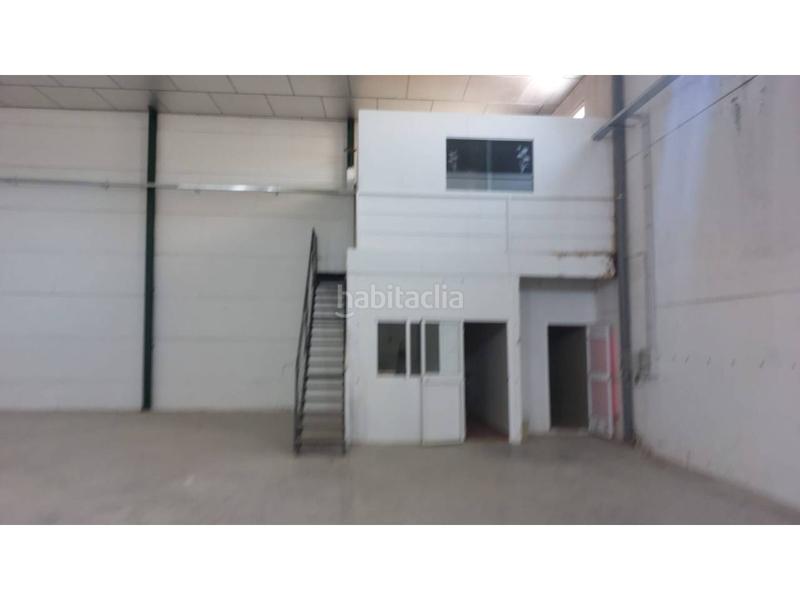 Foto d65e5c39-dc43-486f-8e21-be6b4de9fd85. Alquiler nave industrial  en alquiler en Lucena